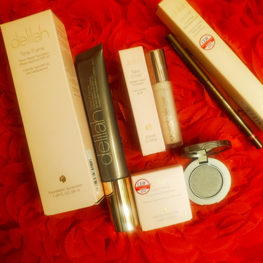 Delilah makeup lot of 4